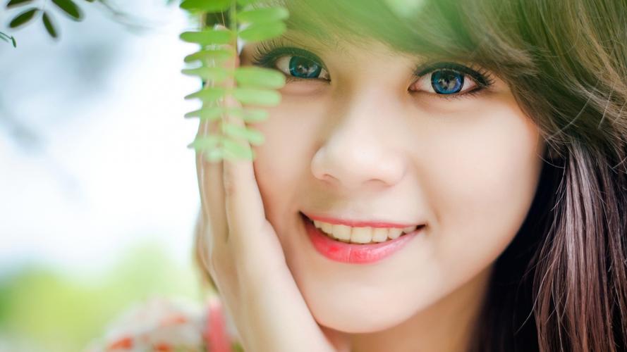 中国官方：今年上半年免签入境外国人同比上升53.9%